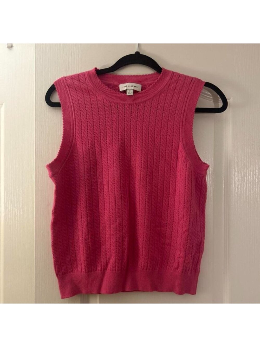 new without tags Free Assembly Pink cable knit sweate